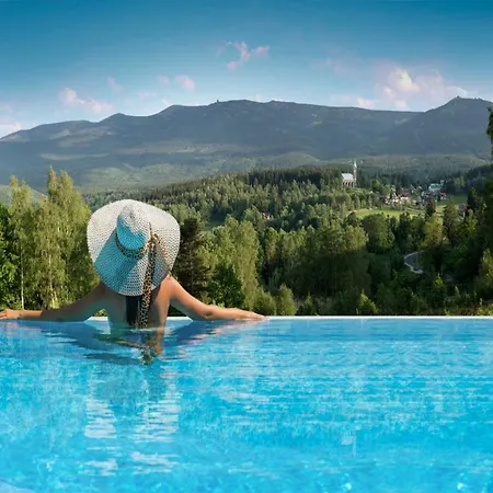 Happy Valley, An Ihg